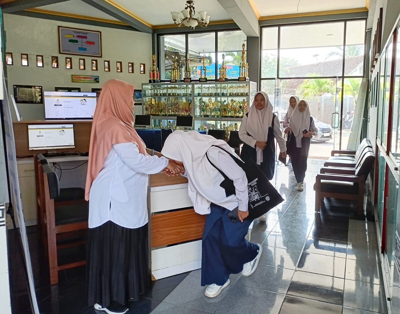 Selamat Datang, Ekamas 64!