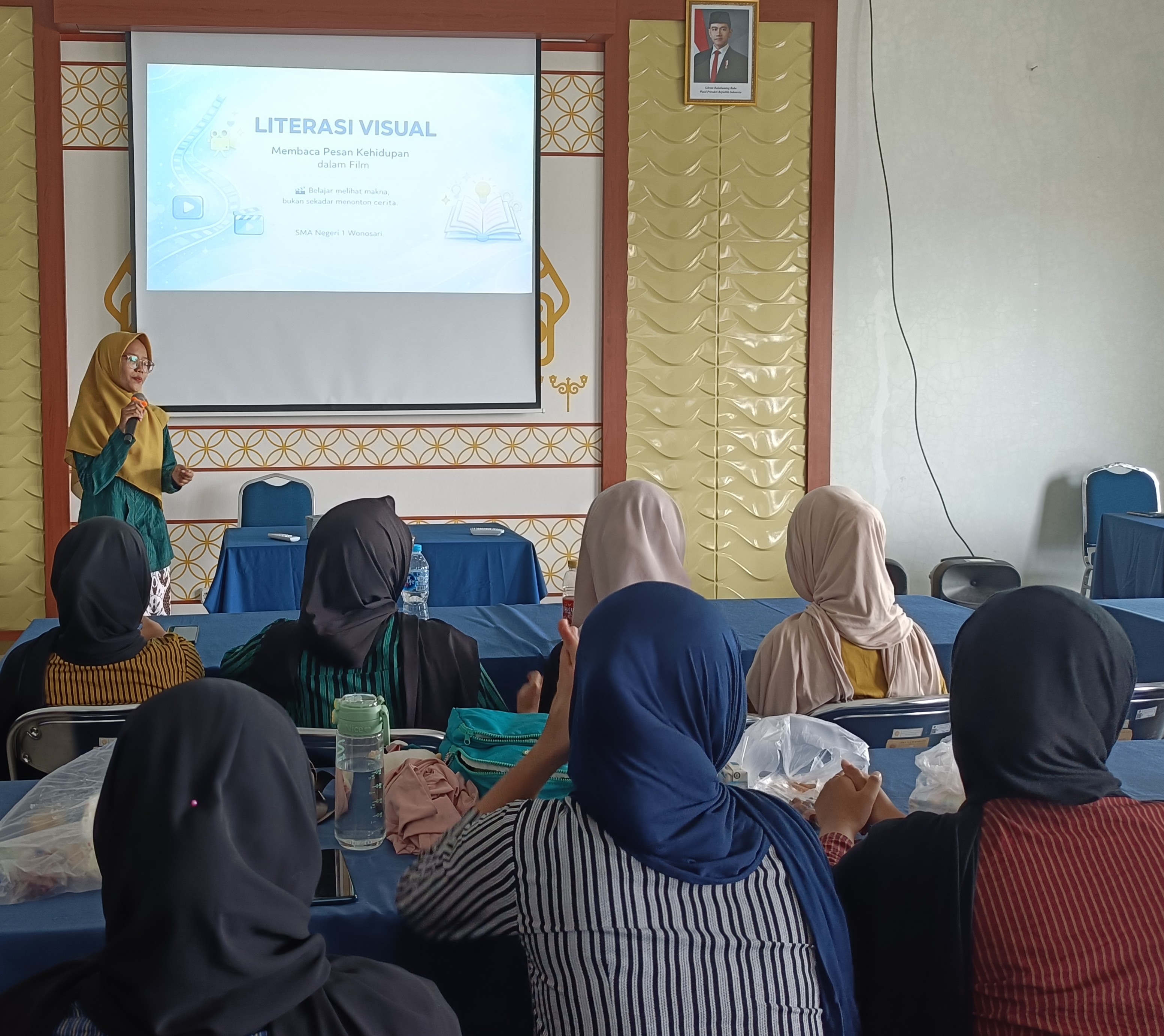 Literasi Visual: Membaca Pesan Kehidupan dalam Film