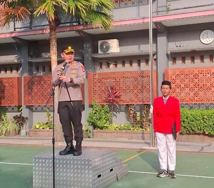 Kapolres Gunungkidul Ajak Siswa SMAN 1 Wonosari Wujudkan Generasi Cerdas dan Berkarakter